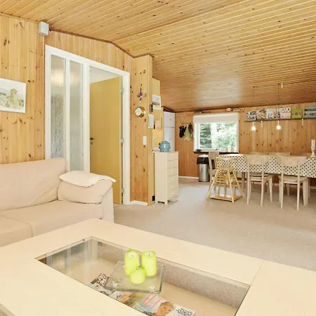 Three-bedroom Holiday In 29 * Oksbol (Syddanmark)